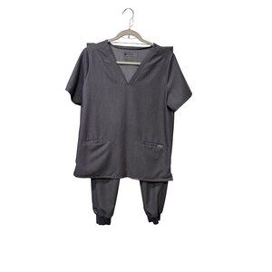 FIGS Technical Collection Scrub Set Graphite Gray V-Neck Top & Zamora SZ medium